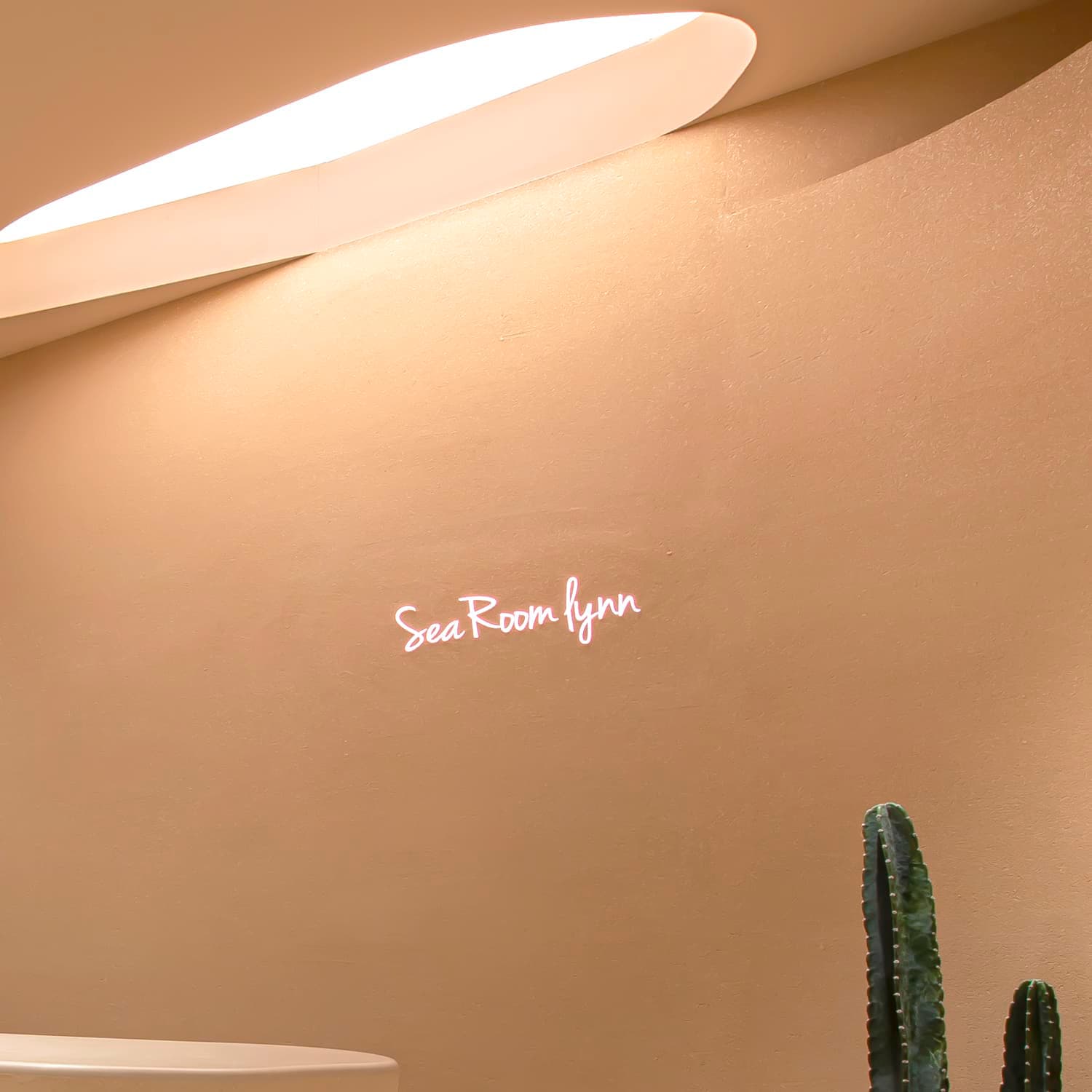 Sea Room lynn Lumine EST